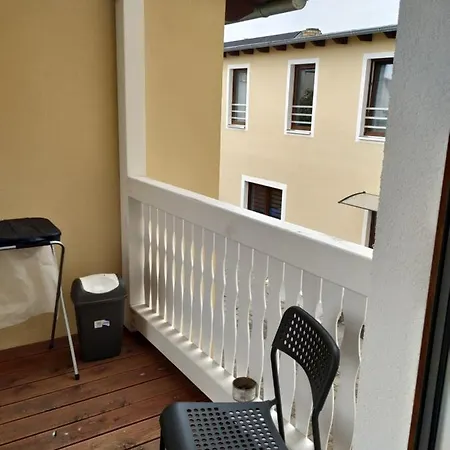 Mehrfamilien Haus Apartment